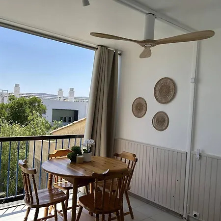 2 Pieces Au Coeur Du Lavandou, Proche - Fr-1-251-865 Apartment *